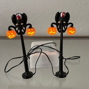 Department 56 Accessory GOTHIC STREET LAMP Plastic Halloween Vulture